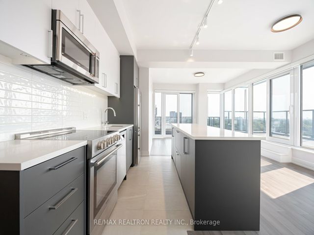 1203 - 2525 Bathurst St