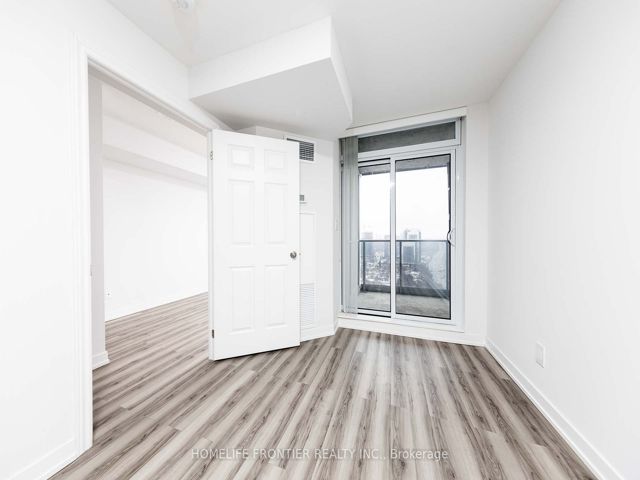 2505 - 3 Rean Dr