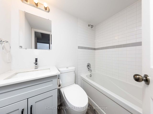 2505 - 3 Rean Dr