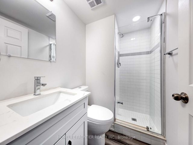 2505 - 3 Rean Dr