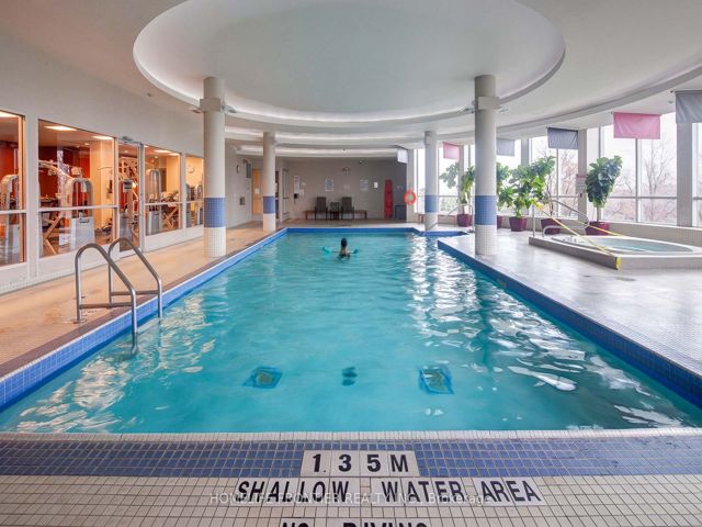 2505 - 3 Rean Dr