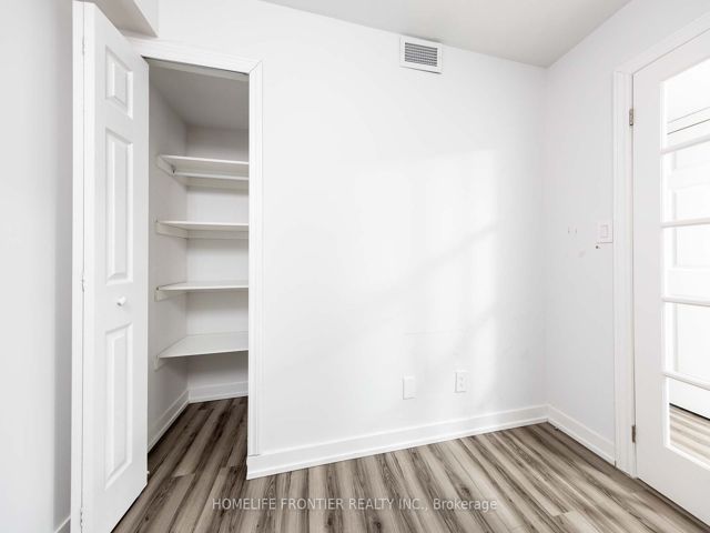 2505 - 3 Rean Dr