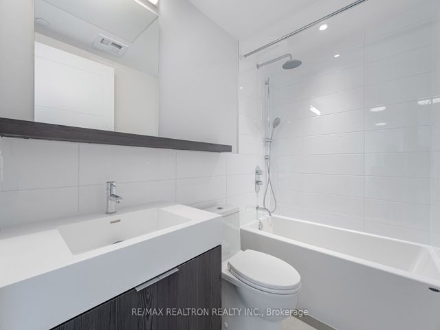 1107 - 2525 Bathurst St
