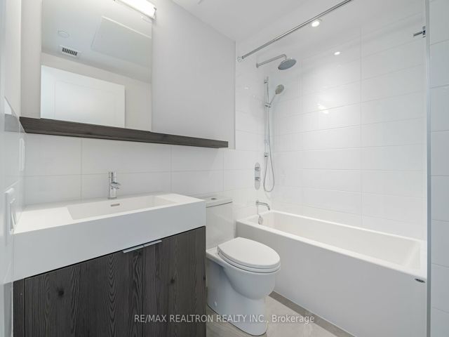703 - 2525 Bathurst St