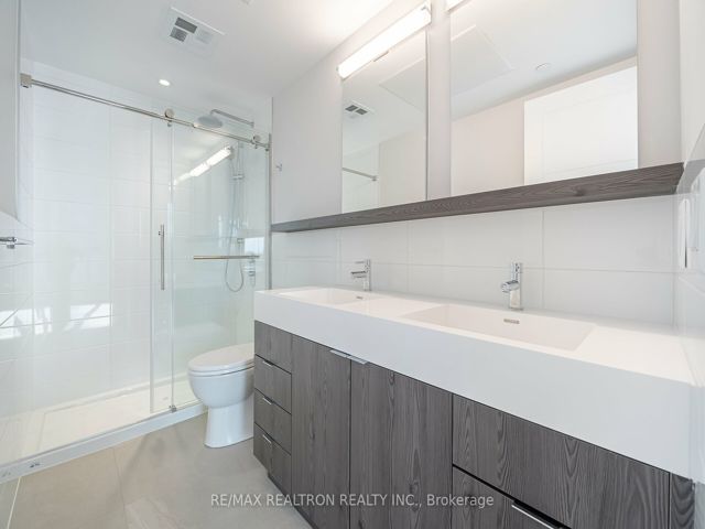 907 - 2525 Bathurst St