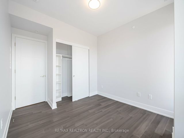 907 - 2525 Bathurst St