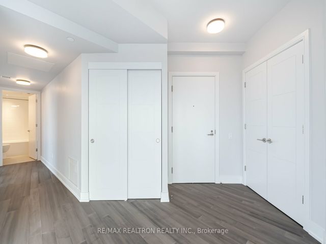 907 - 2525 Bathurst St