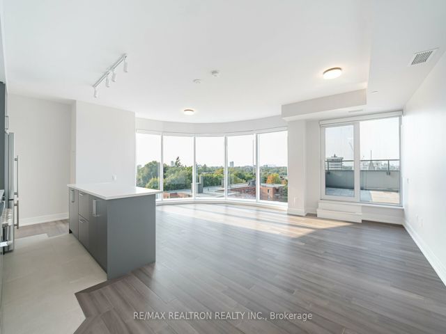 907 - 2525 Bathurst St