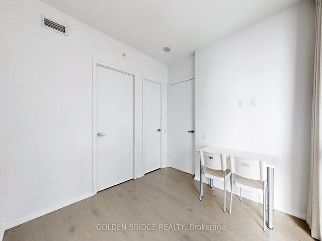 4311 - 45 Charles St E