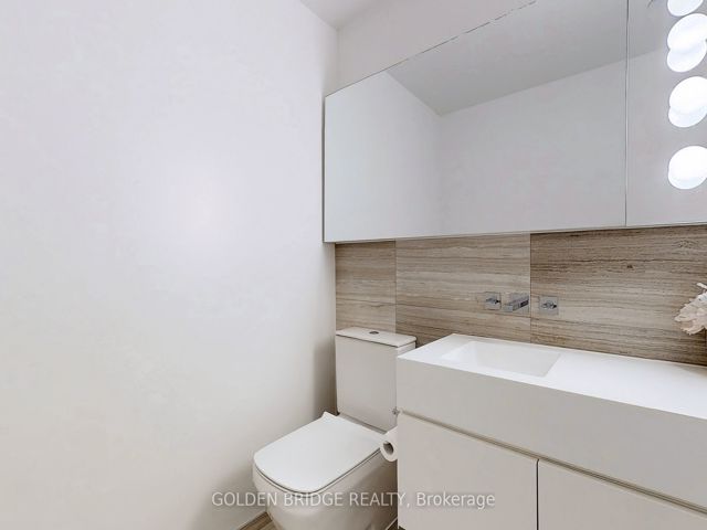 4311 - 45 Charles St E