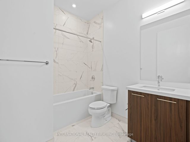 209 - 33 Frederick Todd Way