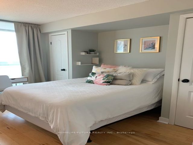 1701 - 81 Navy Wharf Crt