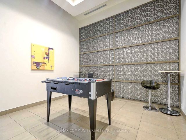 611 - 29 Singer Crt