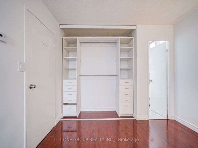1203 - 60 Pavane Linkway