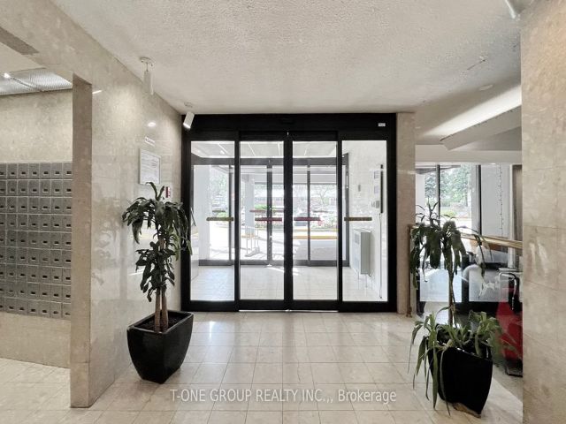 1203 - 60 Pavane Linkway