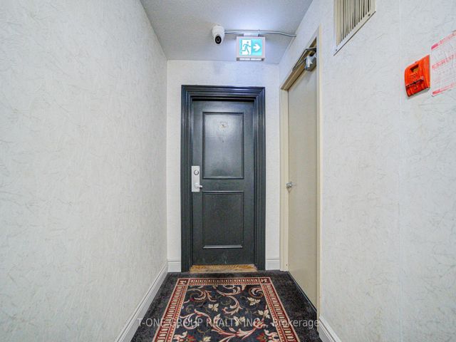 1203 - 60 Pavane Linkway