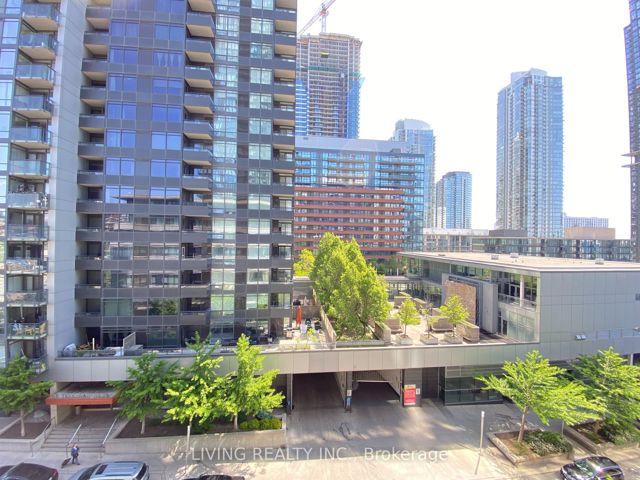 711 - 8 Telegram Mews