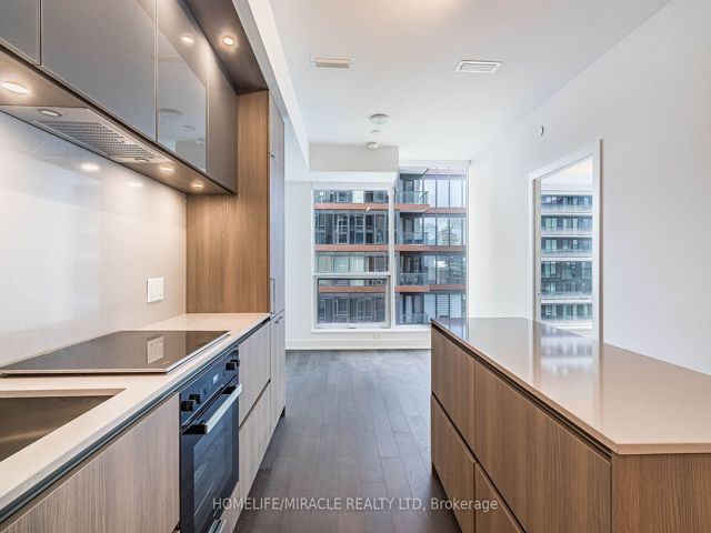 3311 - 35 Mercer St
