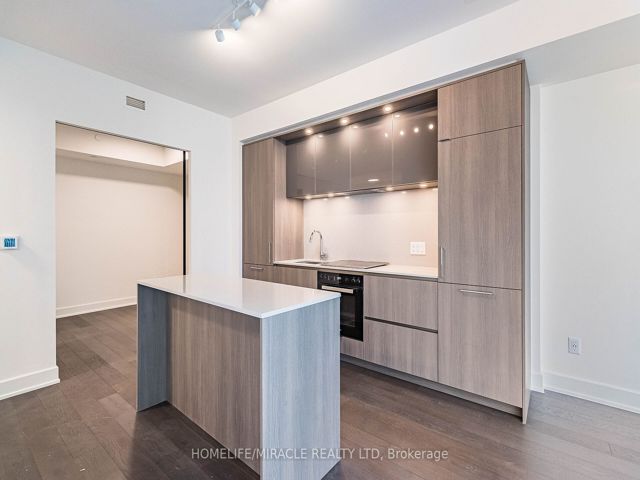 3311 - 35 Mercer St