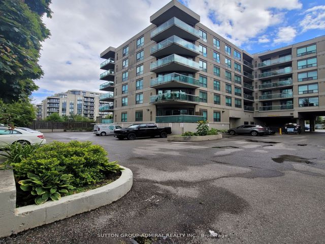 114 - 890 Sheppard Ave W