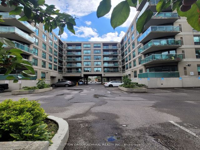 114 - 890 Sheppard Ave W