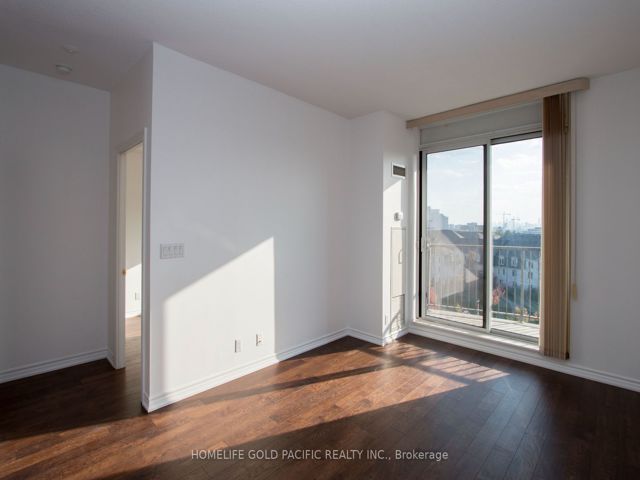 717 - 16 Dallimore Circ