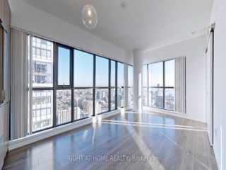 3905 - 159 Dundas St