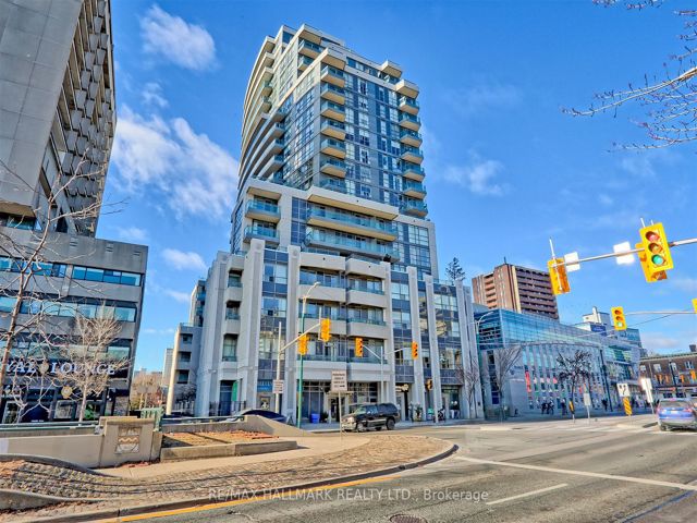 1102 - 736 Spadina Ave
