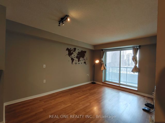 603 - 20 Olive Ave
