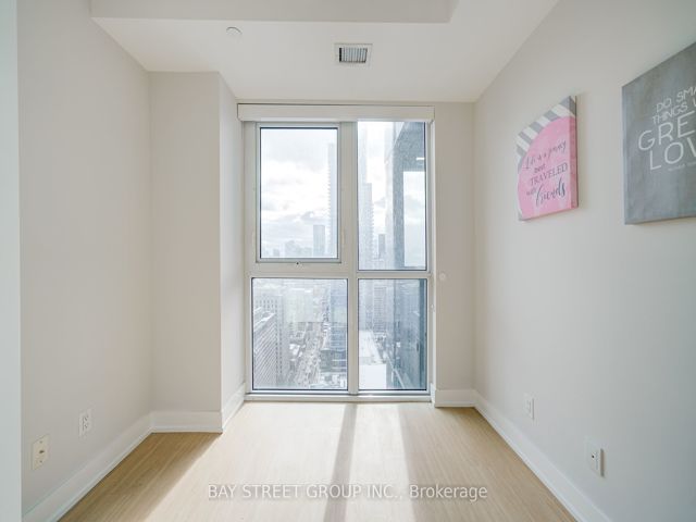 3211 - 7 Grenville St