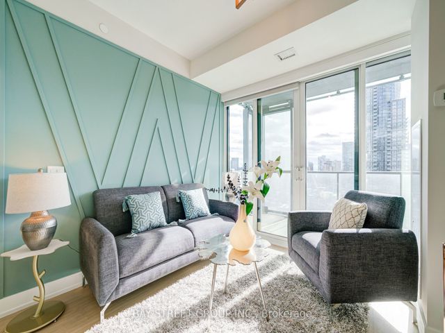 3211 - 7 Grenville St