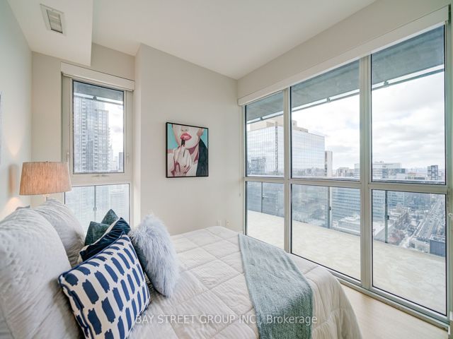 3211 - 7 Grenville St