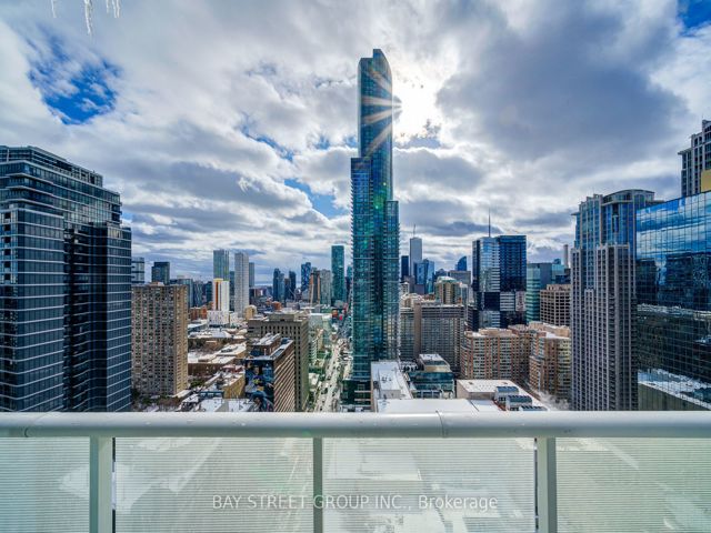 3211 - 7 Grenville St
