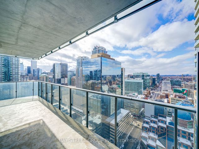 3211 - 7 Grenville St