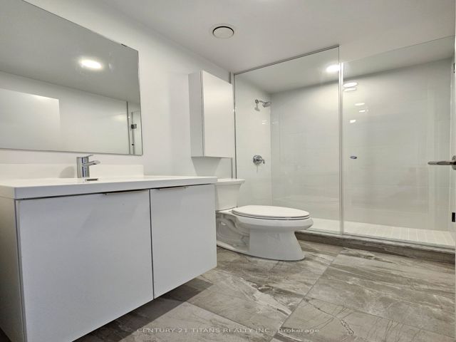 809 - 20 O'neill Rd