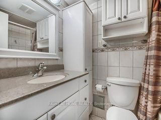 1610 - 205 Hilda Ave