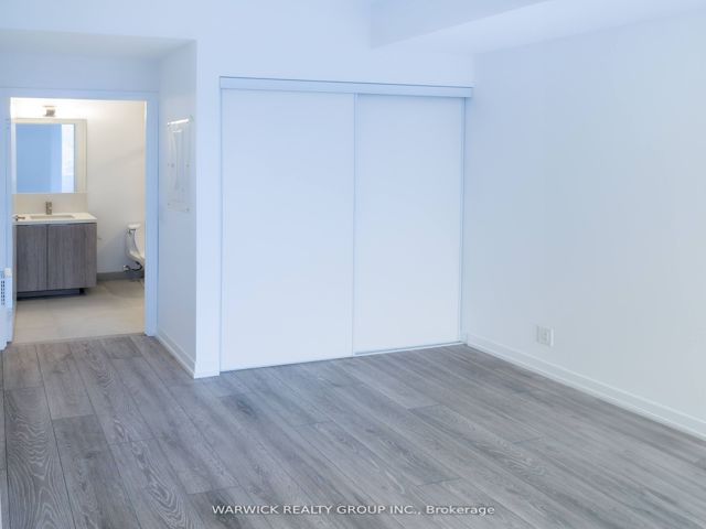 532 - 2020 Bathurst St