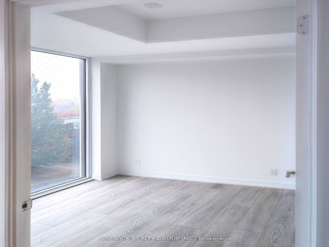 532 - 2020 Bathurst St