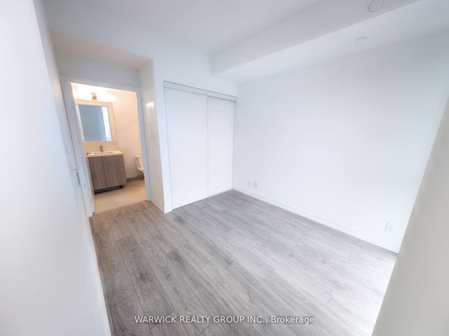 532 - 2020 Bathurst St