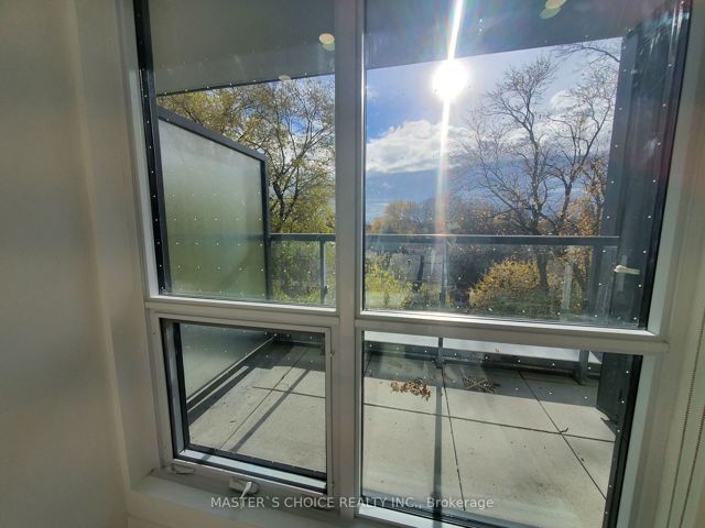 318 - 181 Sheppard Ave E