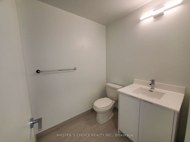 318 - 181 Sheppard Ave E