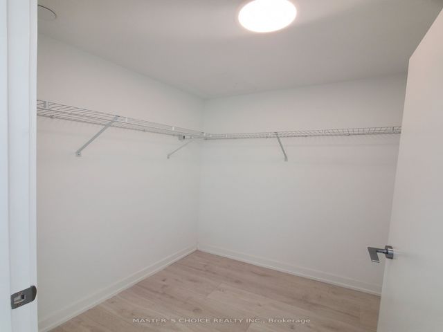 318 - 181 Sheppard Ave E