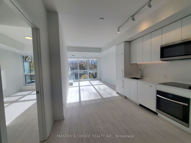 318 - 181 Sheppard Ave E