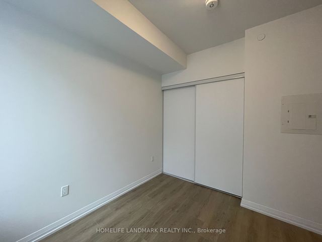 1911 - 50 Dunfield Ave