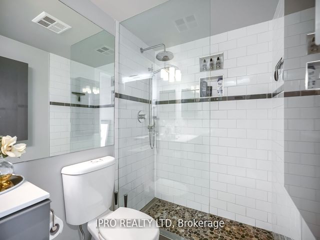410 - 70 Mill St