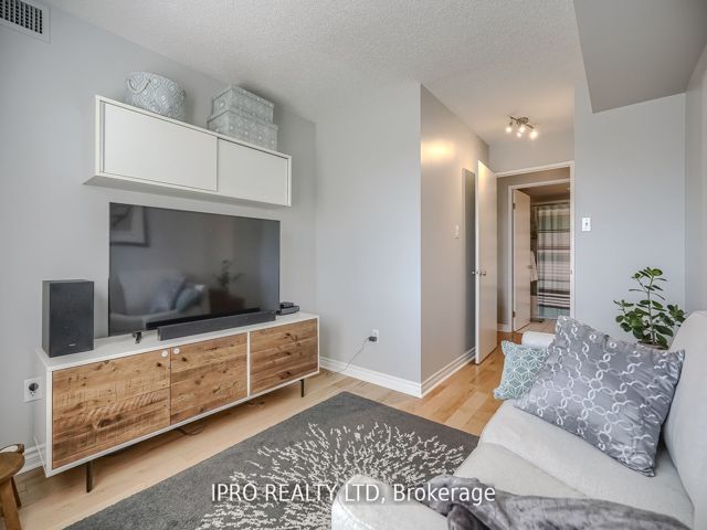 410 - 70 Mill St