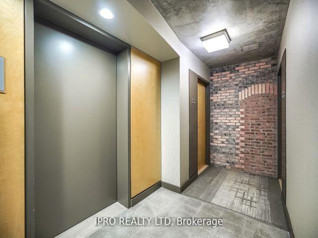 410 - 70 Mill St