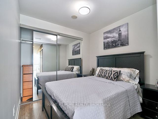 1128 - 38 Cameron St