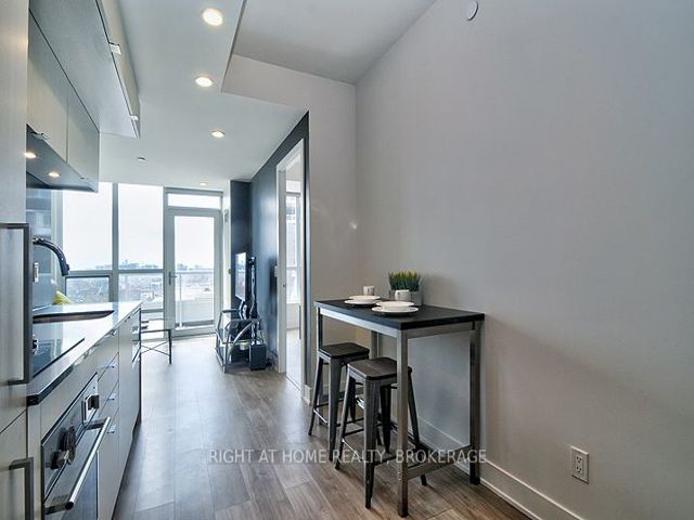 1128 - 38 Cameron St
