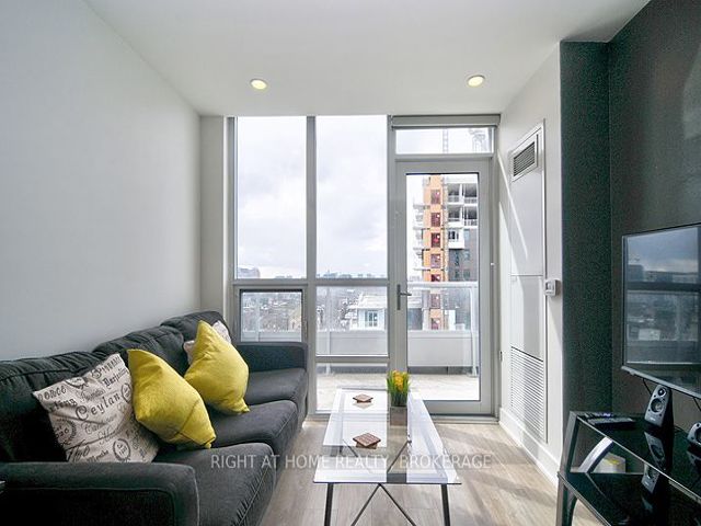 1128 - 38 Cameron St